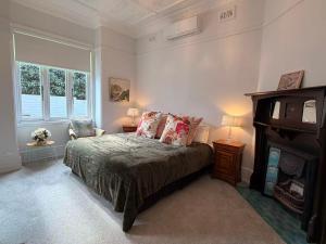 Crows Nest LemonTree 3 Bedroom Home Nr Metro FreeP