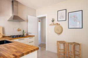 Villa Sabine - Spectacular Sea View Villa in Capel