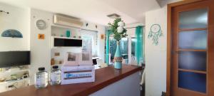 Tabarca - Chalet con jardín y piscina comunitaria