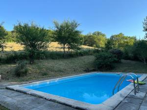 Chambre indépendante avec piscine à Saint Antonin