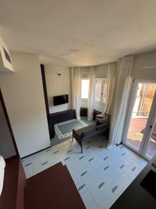 Moderno Monolocale con Balcone e Parcheggio 204
