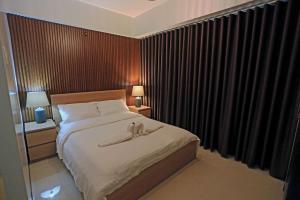 Modern Stylish Condo in McKinley WiFi