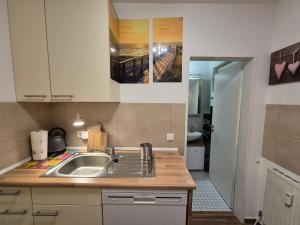 Ferienwohnung NaturBlick am Rothaarsteig mit Terrasse & gratis PKW Parkplatz & Highspeed Internet Flatrate & XXL Boxspringbett in Brilon 10 Minuten bis Willingen Ideal für Touristen und Geschäftsleute mit MWSt-Rechnung