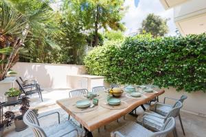 Bright and luxurious family Home in Voula
