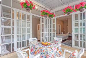 Large House in the middle of Sukhumvit 22 for family
