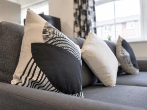 Elegant 1BR Stay Near Trafford Centre