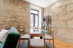 Bright Cozy & Central Studio by HostWise