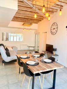 Loft avec terrasse au pied du château