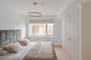 Bright 3-Bed Marylebone Flat - Balcony - Sleeps 7
