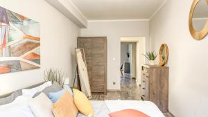Residenza Santa Anastasia At Piazza Erbe Blu Charme with lift and AC