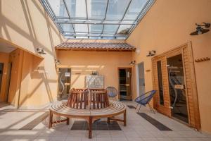 Amada Apartment