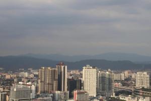 Trion with city view