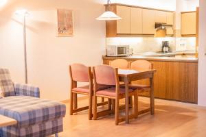 Ferienwohnpark Immenstaad am Bodensee Zwei-Zimmer-Apartment 53 23