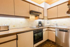 Ferienwohnpark Immenstaad am Bodensee Zwei-Zimmer-Apartment 53 23