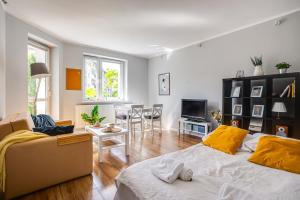 Jasny Apartament blisko Starego Browaru