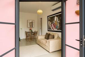 The Colonial Condo in Korsi Apartments