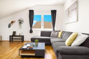 Family Petrov Apartments - Top Floor Penthouse with Large Terrace