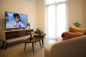 Lemonade Condo 2br