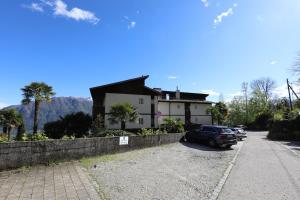 Oasi di pace con vista mozzafiato sul Lago Maggiore