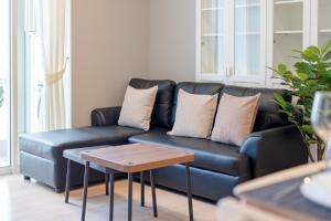 4 min to BTS l 75 sqm l Pool and Sauna