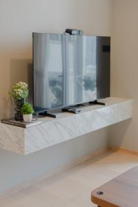 4 min to BTS l 75 sqm l Pool and Sauna