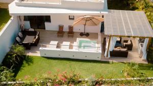 Private Jacuzzi & Garden | BBQ | 3 Mins to Beach
