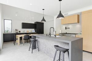 Modern Encinitas Retreat