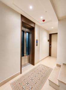 Hotel Atishay Palace Near Temple