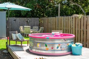 Walk to Beach Cowboy Pool Sleeps 6