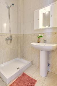 Glyfada Mare - Corfu Seaside holiday apartments