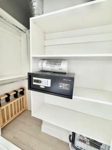 New Home 10 Mins from Airport