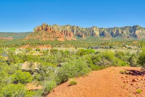 Sedona Wellness Retreat Near Trails and Downtown