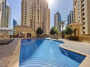 Vacationer Holiday Homes l Upgraded 2 Bed l Ain Dubai Views l JBR Beach