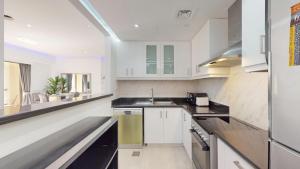 Vacationer Holiday Homes l Upgraded 2 Bed l Ain Dubai Views l JBR Beach