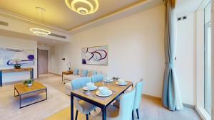 Vacationer Holiday Homes l Minimalistic 1 Bedroom l City Views l JLT