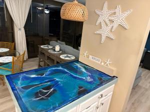 Oceanfront Artist Condo Panoramic Maui Sunsets