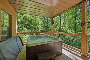 Cedar Ridge Haven Hot Tub Fireplace More