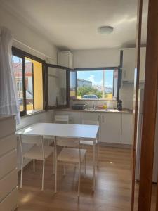 Peniche Surf & Sunset House