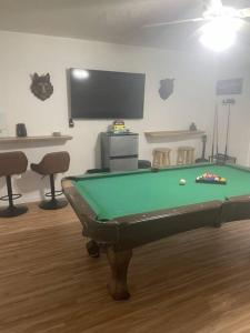 Lake Arrowhead Mountain Retreat With Pool Table Near Village And Hiking