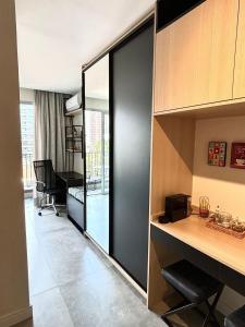 Studio com vista PinheirosFaria Lima-Metro