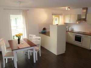 Fewo-5-0-S-Ferienwohnung-in-Graal-Mueritz