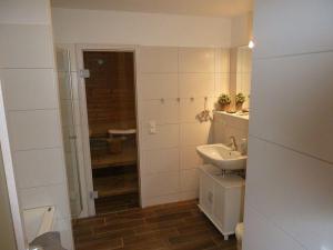 Fewo-6-3-Ferienwohnung-in-Graal-Mueritz