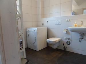 Fewo-6-3-Ferienwohnung-in-Graal-Mueritz