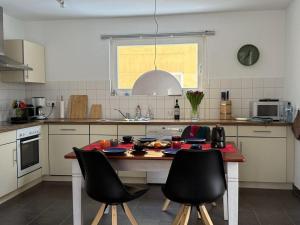 Fewo-5-1-N-Ferienwohnung-in-Graal-Mueritz