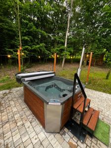 Domek w lesie Sauna i Gorąca balia Wellness&Spa