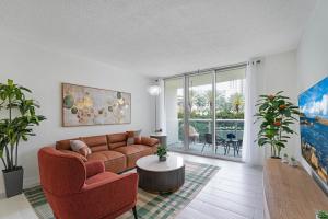 Stunning 1BR Condo wPool & Tennis Court