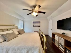 Exceptional Family Home for 7 in San Antonio