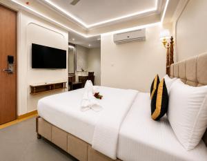 Hotel Baliapanda Uk-Palace Near Jagannath Temple - Lift and Parking Facilities Fully Air Conditioning Premium Room