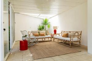 Just Like Home - Moledo Sea and Pine