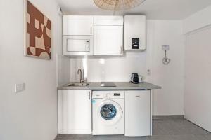 Charming Fully Equipped Studio Near Paris